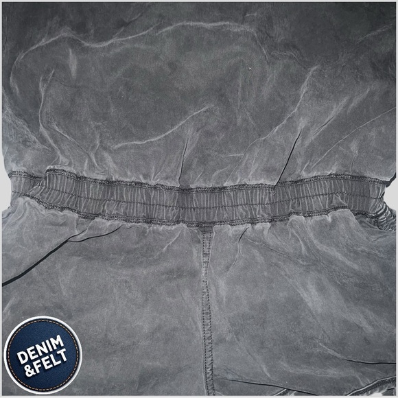 Lululemon Women’s Heat The Street Onesie/Romper | Color: Ash Black 🖤 RARE!! - Picture 10 of 15